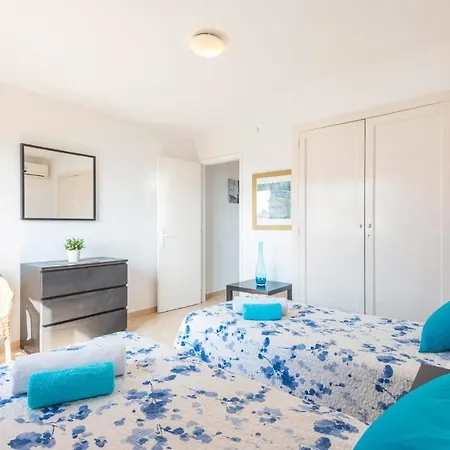וילה Nuriana 4 Bedroom Villa, Calan Blanes *