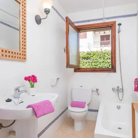 别墅 Nuriana 4 Bedroom Villa, Calan Blanes *