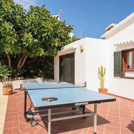 Nuriana 4 Bedroom Villa, Calan Blanes 别墅 *
