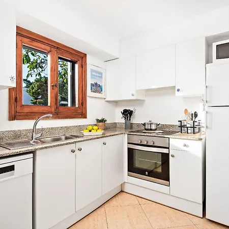 Nuriana 4 Bedroom Villa, Calan Blanes Cala en Forcat