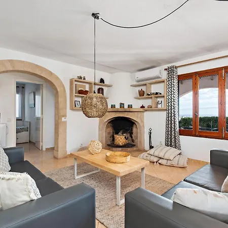 Vila Nuriana 4 Bedroom Villa, Calan Blanes *