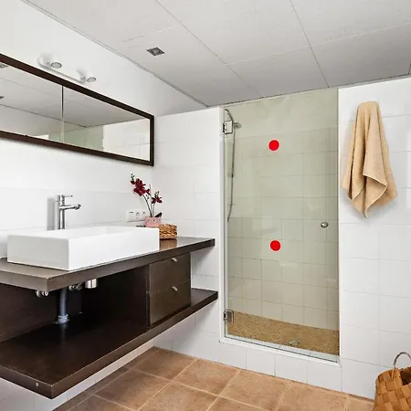 Βίλα Nuriana 4 Bedroom Villa, Calan Blanes Cala en Forcat